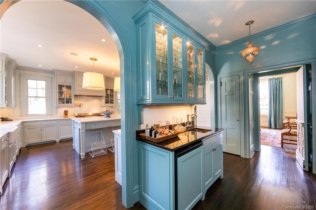 1042 Queens Road West Charlotte, NC 28207 - Photo 20 of 48 Gallery Image 20