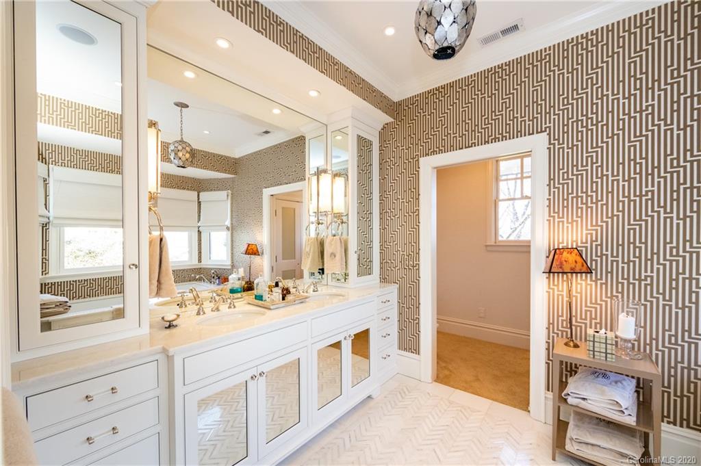 1042 Queens Road West Charlotte, NC 28207 - Photo 29 of 48 Gallery Image 29