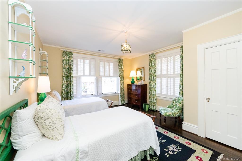 1042 Queens Road West Charlotte, NC 28207 - Photo 32 of 48 Gallery Image 32