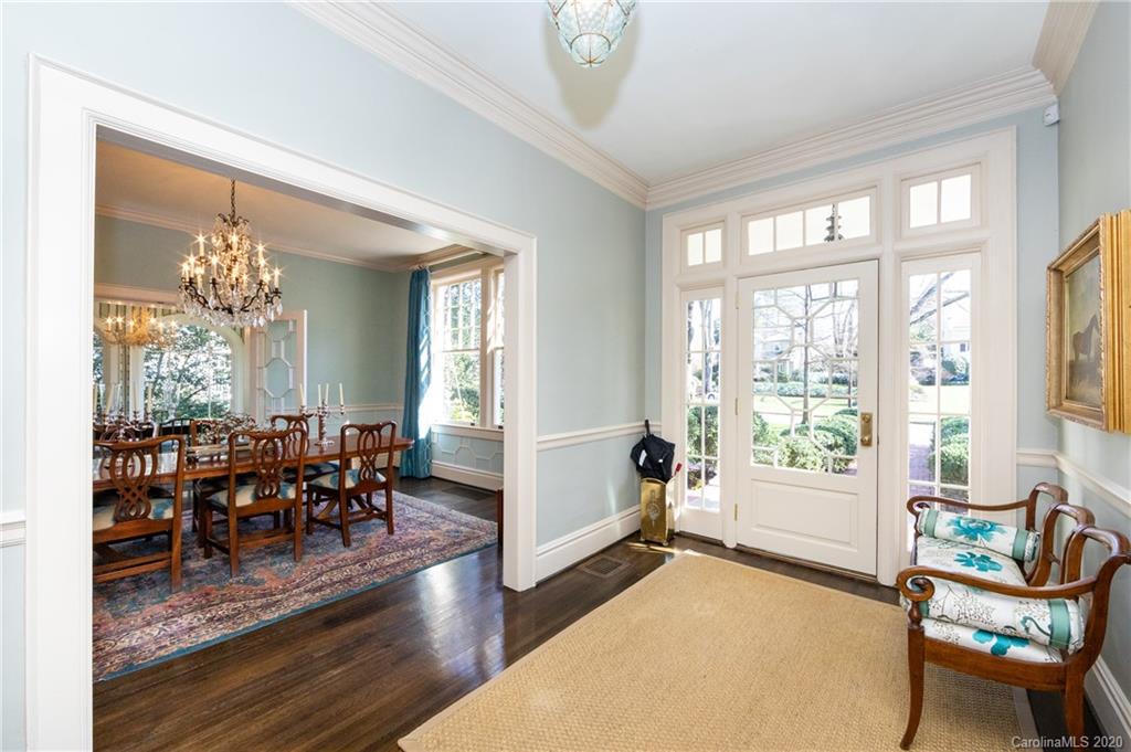 1042 Queens Road West Charlotte, NC 28207 - Photo 5 of 48 Gallery Image 5