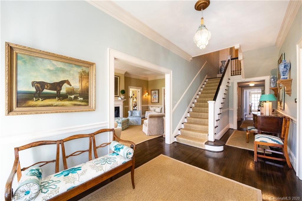 1042 Queens Road West Charlotte, NC 28207 - Photo 6 of 48 Gallery Image 6