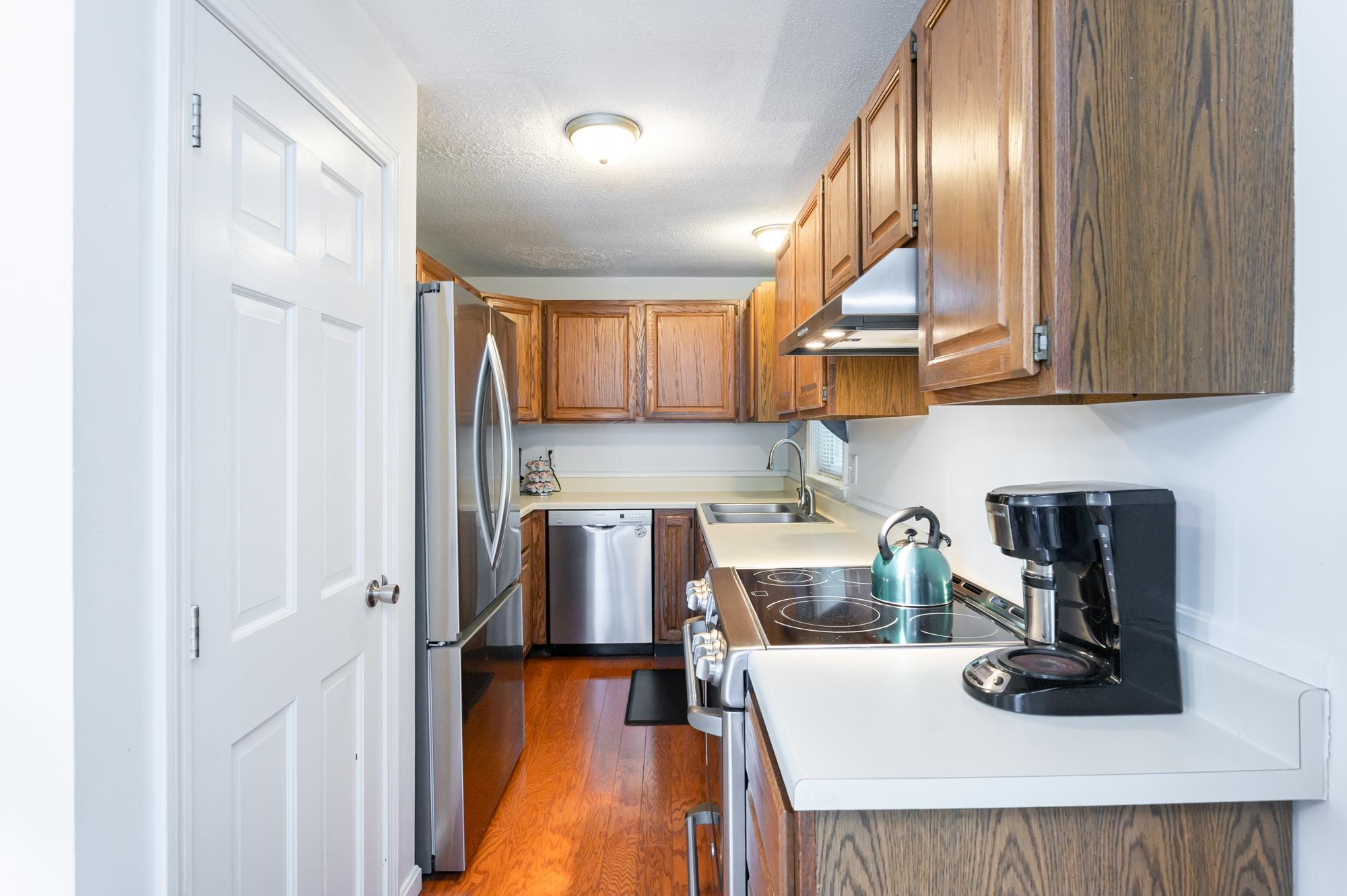 25 Tiger Tail Circle, Unit R Derry, NH 03038 - Photo 5 of 33