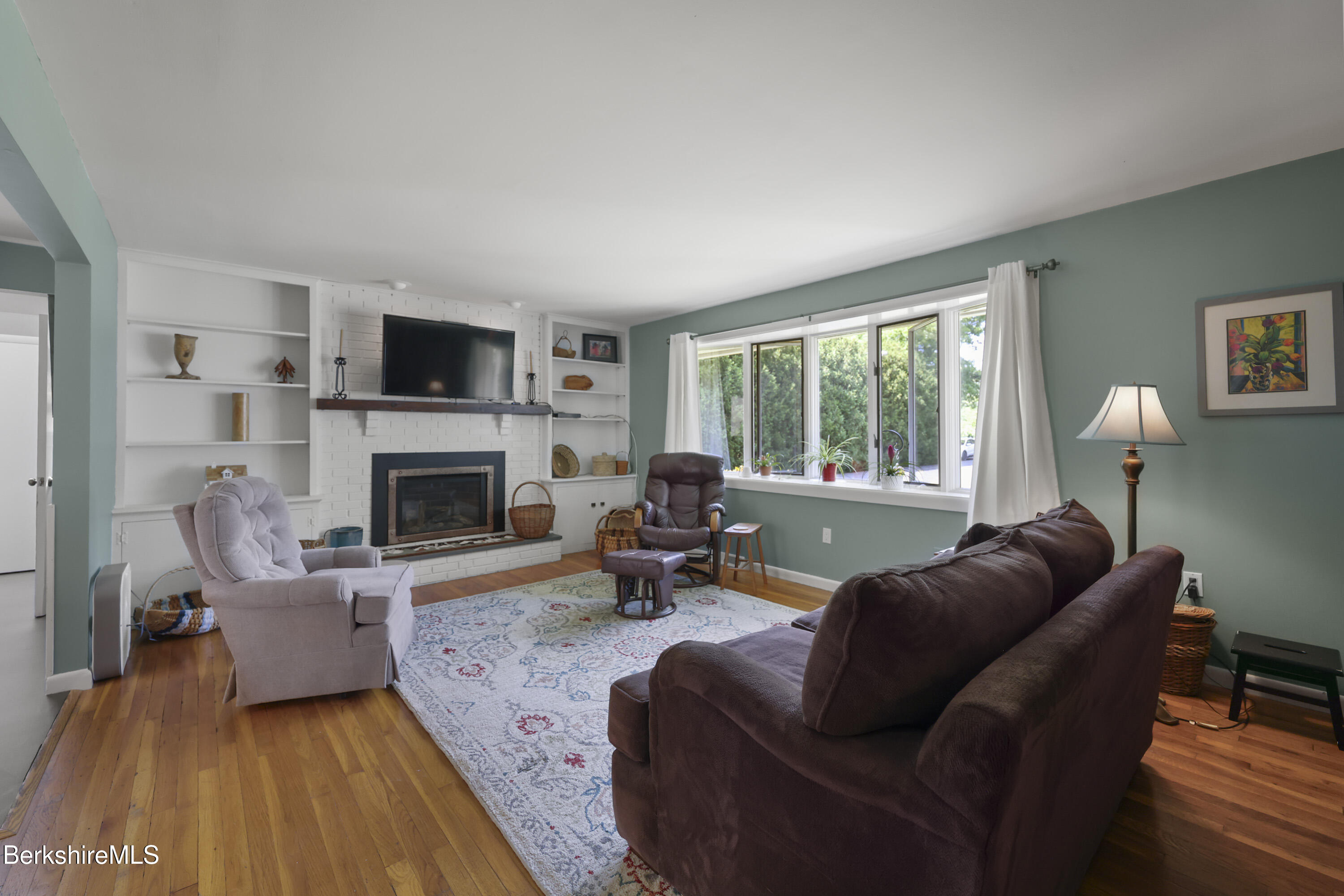 416 Monterey Road Great Barrington, MA 01230 - Photo 6 of 52 30 Living Room