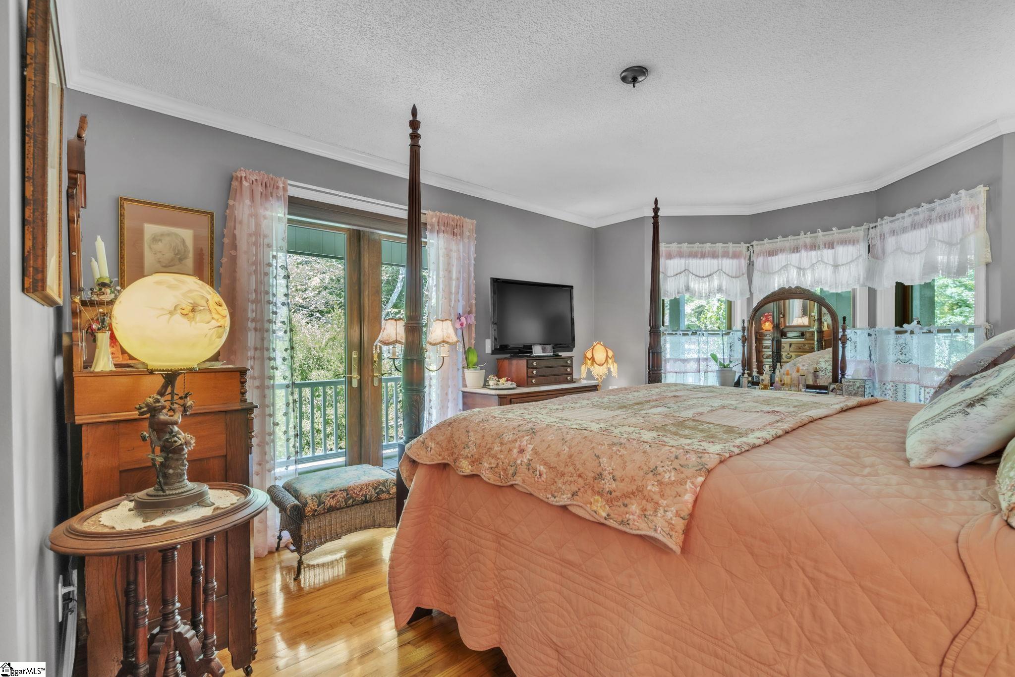 214 Raven Cliff Road Cleveland, SC 29635 - Photo 11 of 47