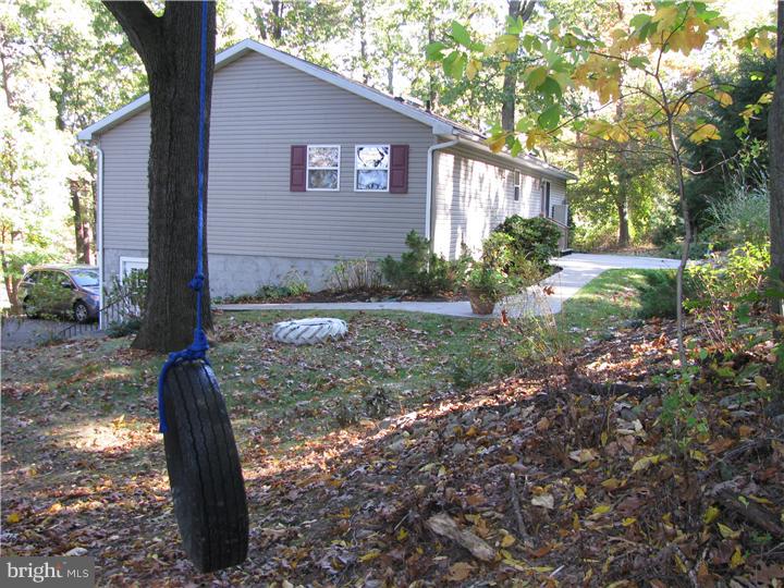 3197 Apples Church Road Bethlehem, PA 18015 - Photo 23 of 25 Exterior Side