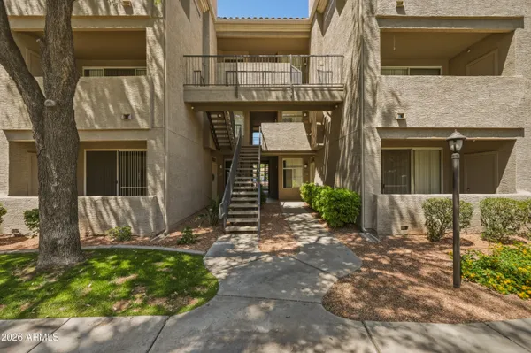 $244,000 | 3830 East Lakewood Parkway East, Unit 3014, Phoenix, AZ 85048