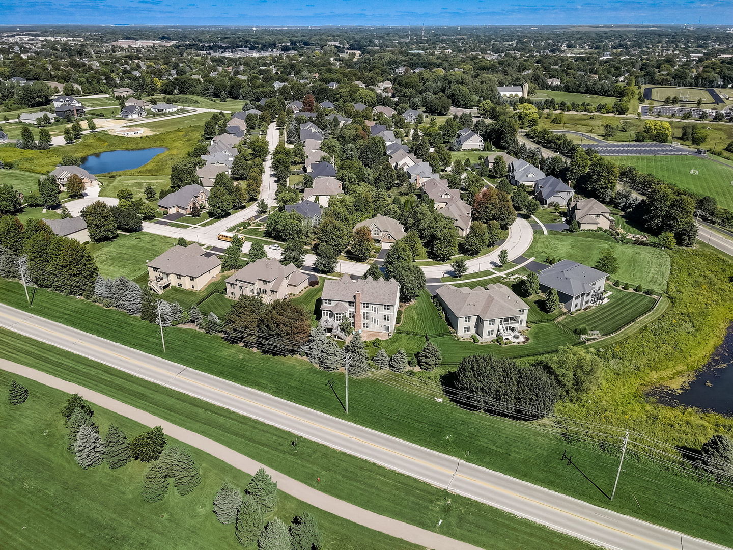 3462 Wild Prairie Lane Geneva, IL 60134 - Photo 51 of 59 a view of a city