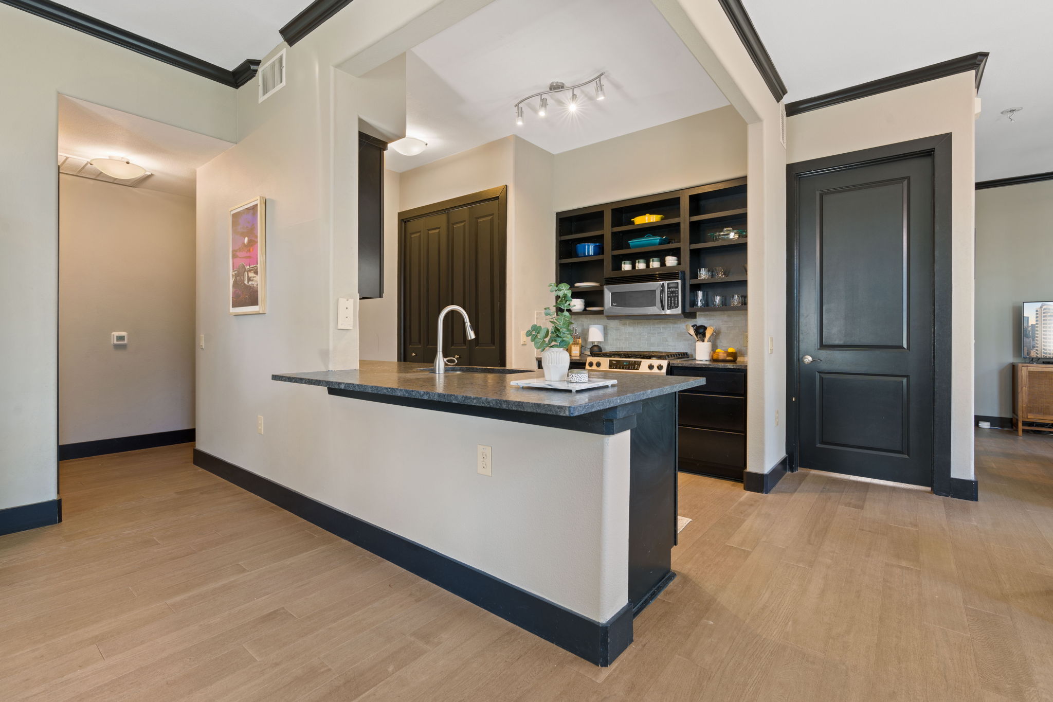 2216 Thornton Road, Unit 211 Austin, TX 78704 - Photo 21 of 21