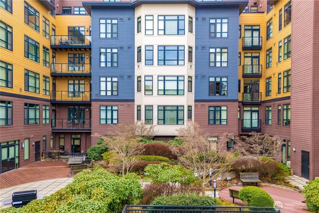 $425,000 | 1501 Tacoma Avenue South, Unit 203, Tacoma, WA 98402