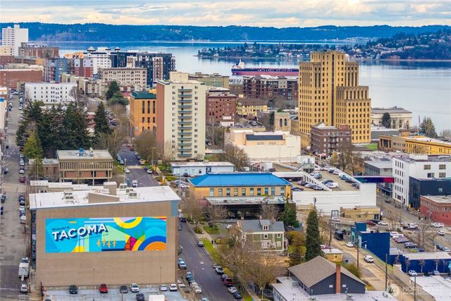 a view of lobby with furniture
