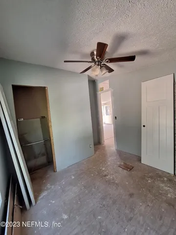 $329,500 | 601 Hoover Road, Interlachen, FL 32148