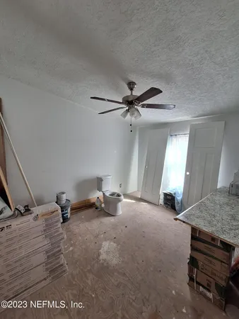 $329,500 | 601 Hoover Road, Interlachen, FL 32148