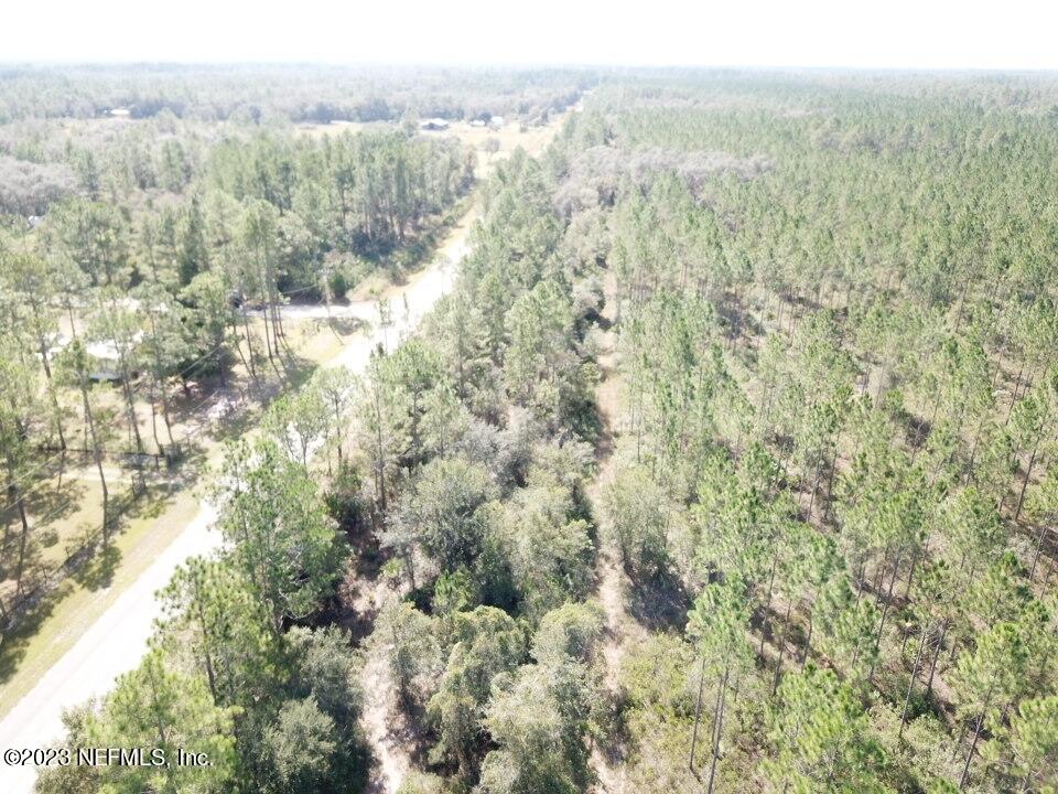 601 Hoover Road Interlachen, FL 32148 - Photo 22 of 29 screen_d62c61ef6d018b2d_1698075588000