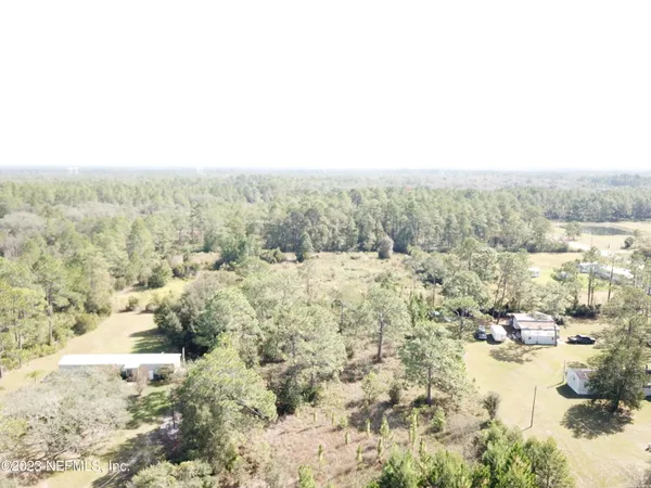 $329,500 | 601 Hoover Road, Interlachen, FL 32148