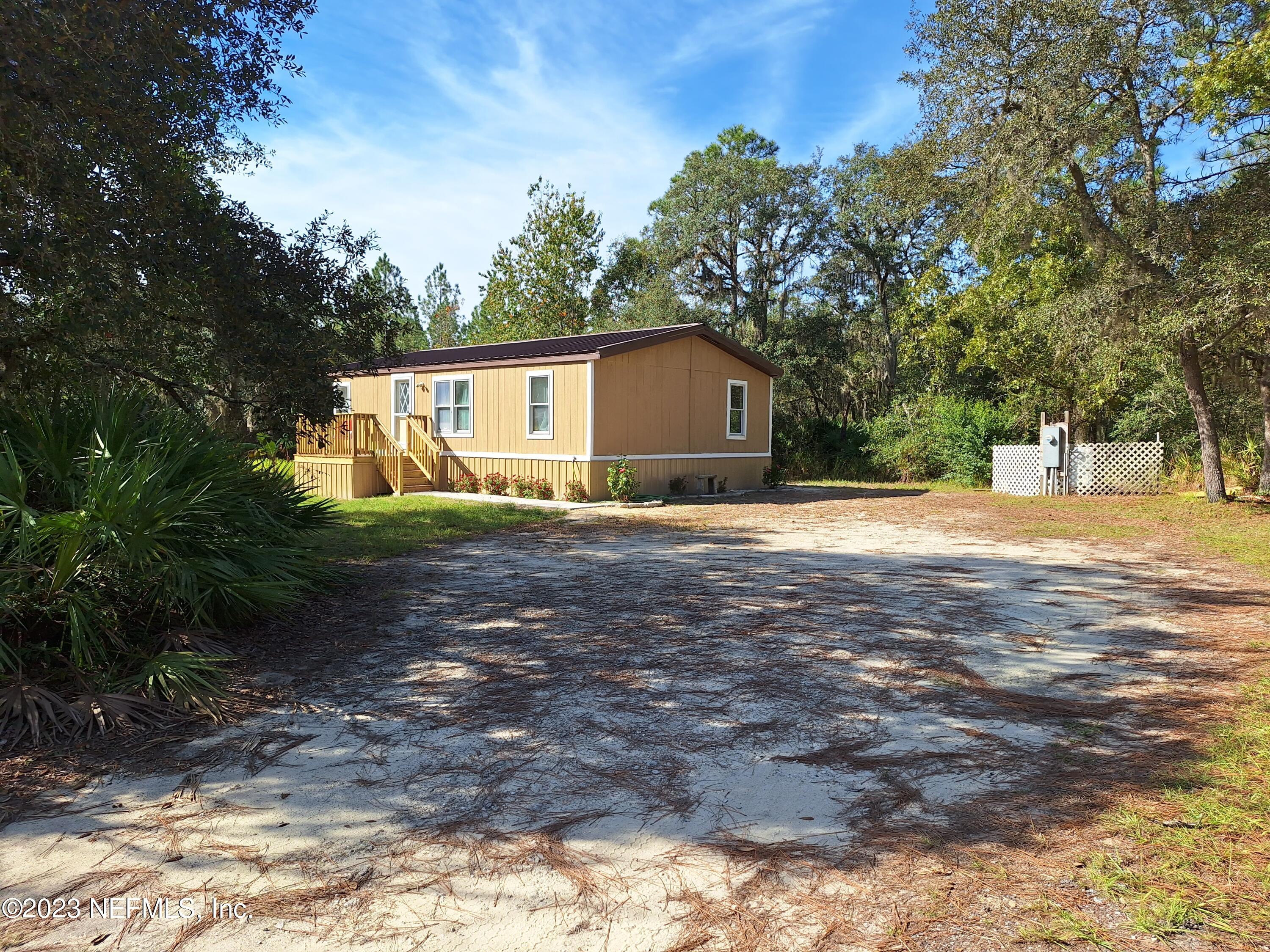 601 Hoover Road Interlachen, FL 32148 - Photo 6 of 29 20231023_110305