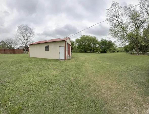 $549,900 | 2328 Farm To Market Road 2071, Gainesville, TX 76240