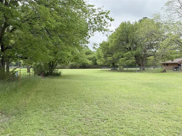 $549,900 | 2328 Farm To Market Road 2071, Gainesville, TX 76240