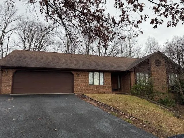 $2,800 | 94 Oak Ridge Court, Blue Ridge, VA 24064