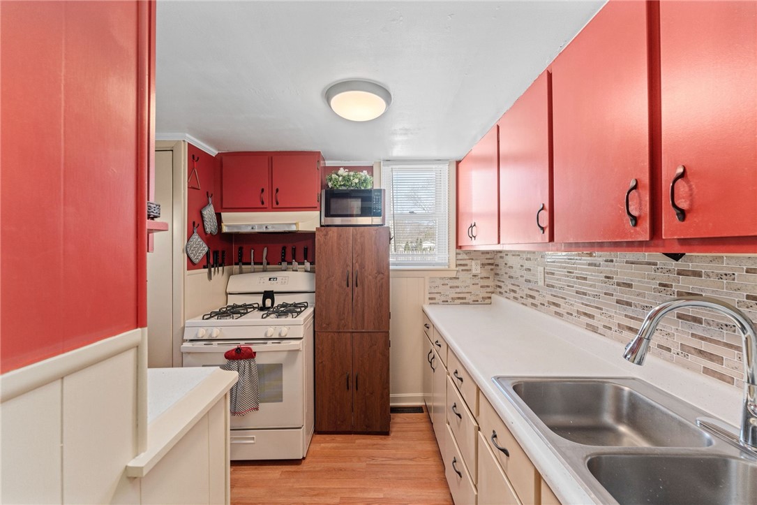 77 Sidney Avenue Woonsocket, RI 02895 - Photo 11 of 36 Gallery Image 11