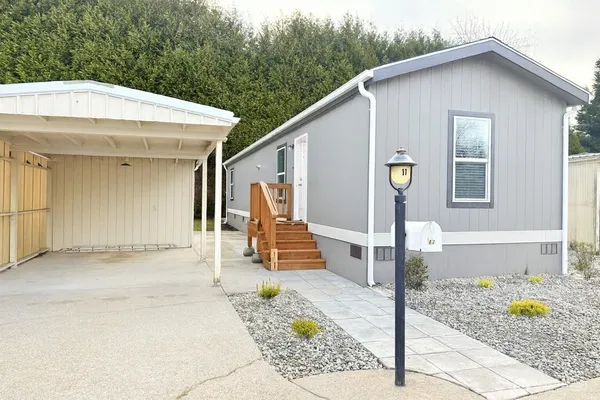 $157,500 | 2322 Tacoma Road East, Unit 11, Puyallup, WA 98371