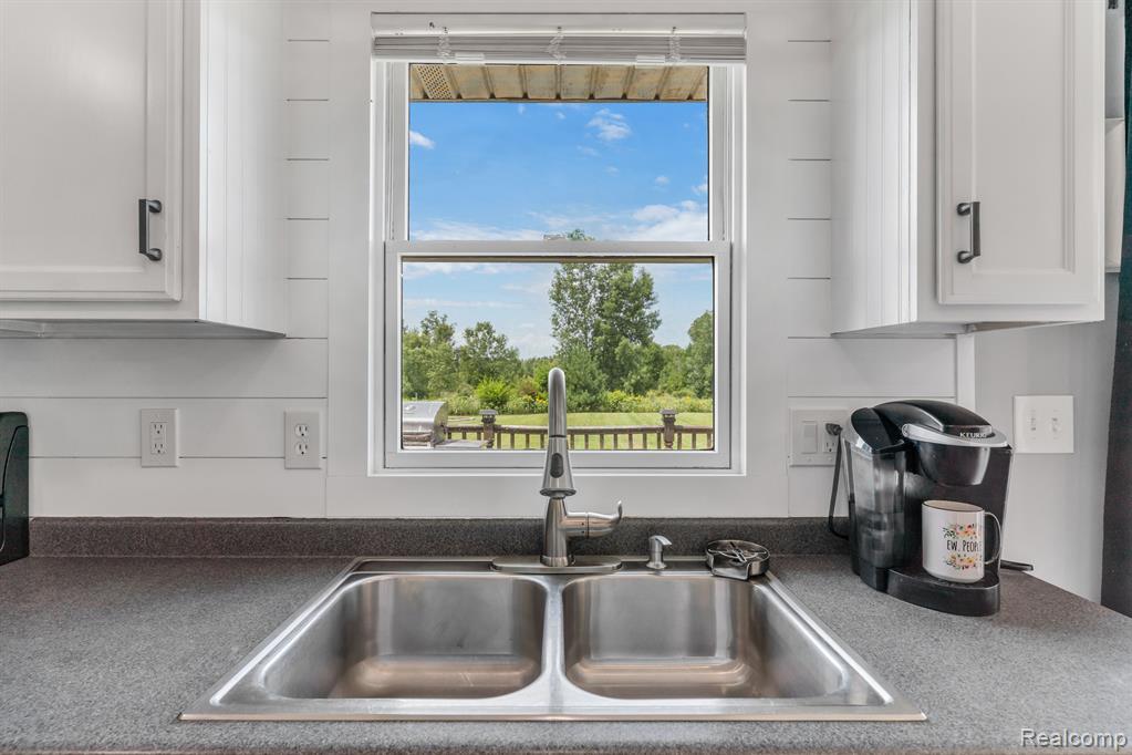 14278 McCaslin Lake Road Linden, MI 48451 - Photo 16 of 48 Gallery Image 16
