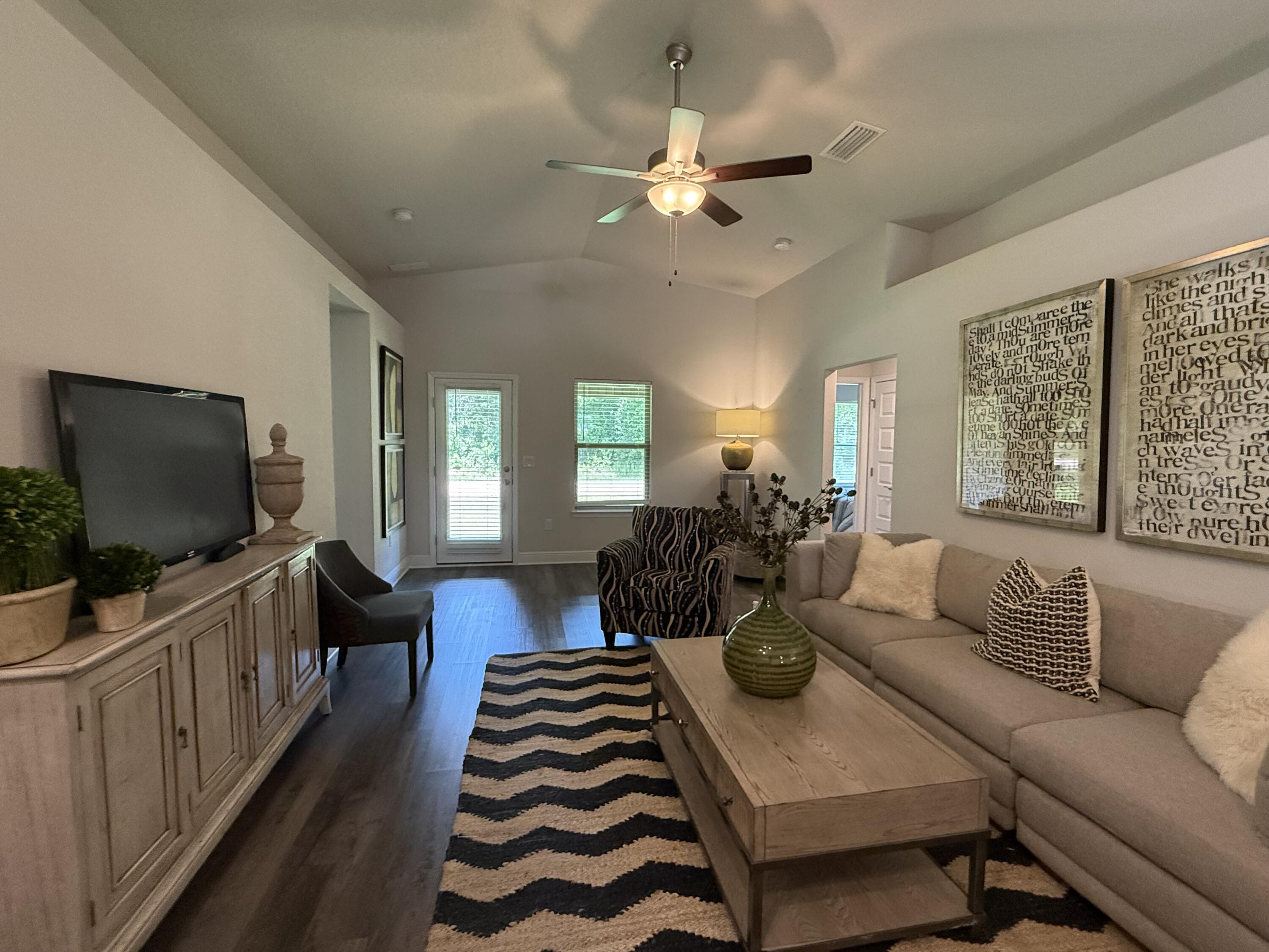 102 Ridgeway Circle Crestview, FL 32536 - Photo 11 of 21 IMG_8205
