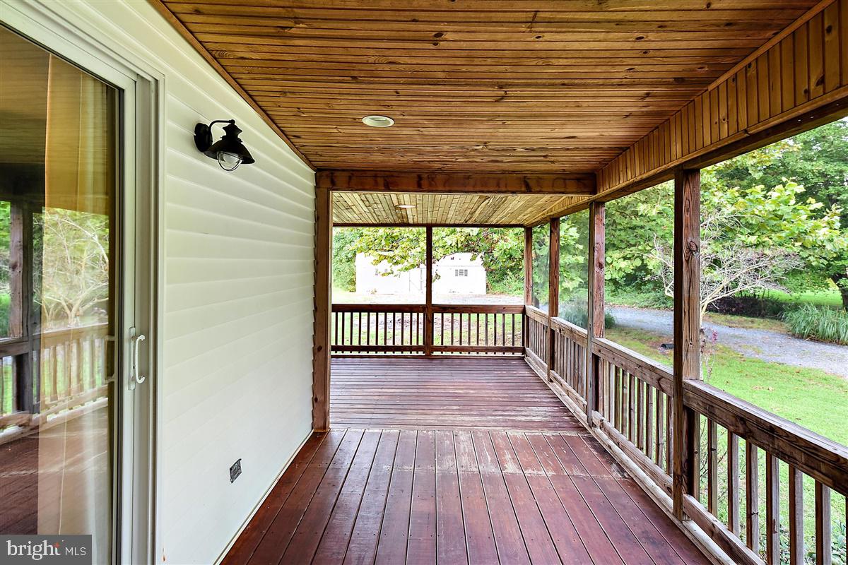 31388 Melson Road Delmar, MD 21875 - Photo 32 of 38 Side Porch