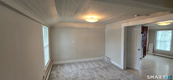 $1,900 | 154 Washington Street, Unit 11, Norwich, CT 06360