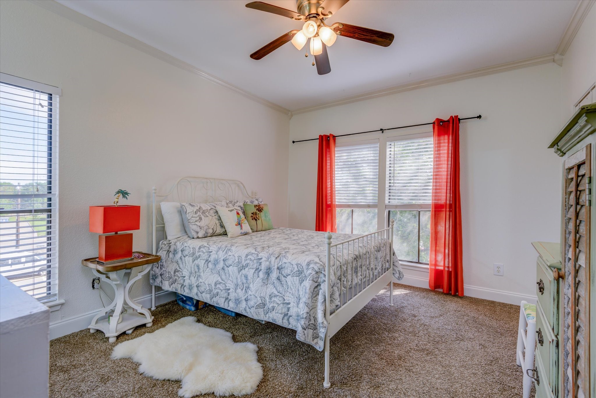 4001 East NASA Parkway, Unit 222 El Lago, TX 77586 - Photo 9 of 30 a bed room with a bed and a window