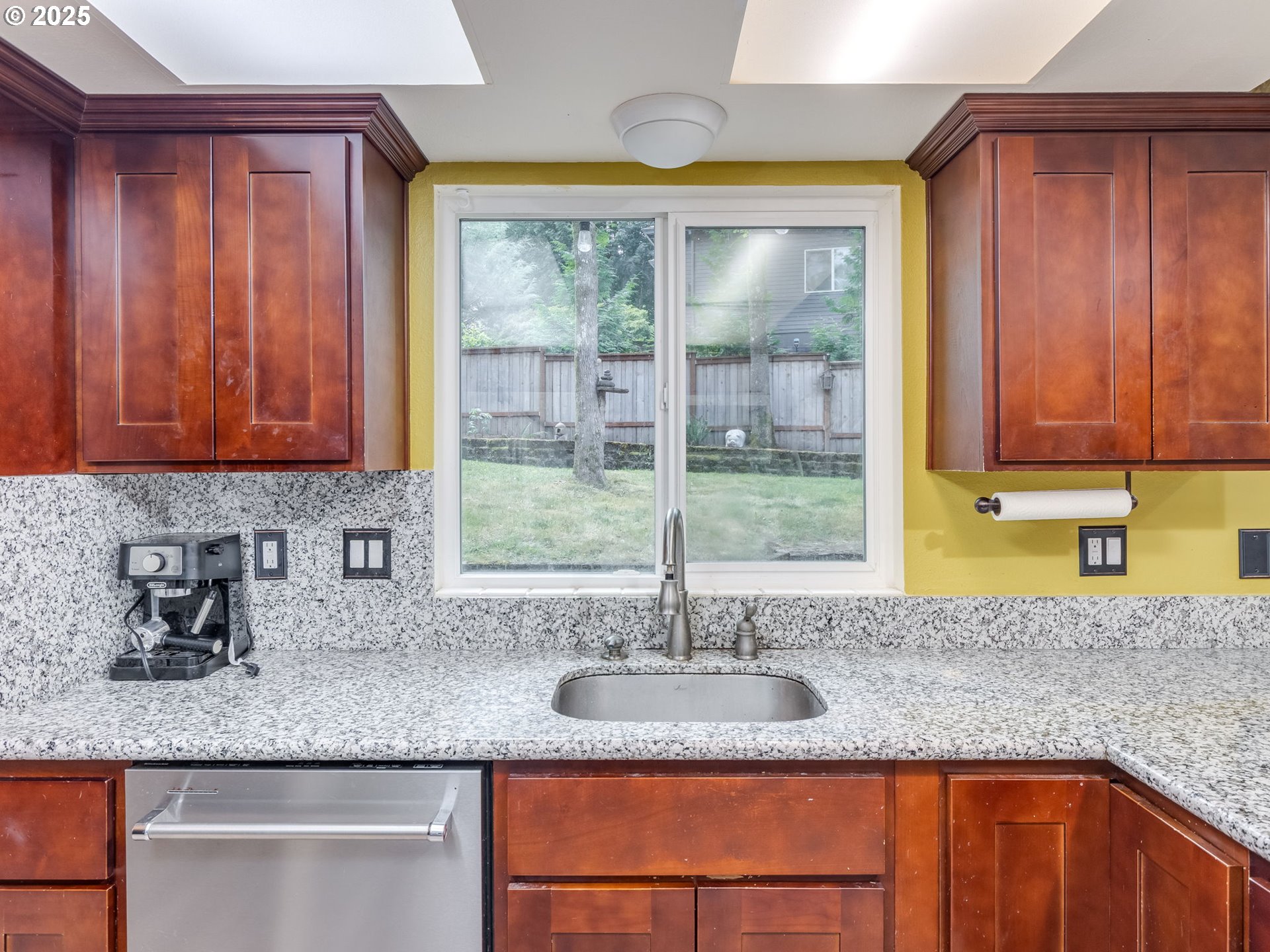 3106 Southwest Huber Street Portland, OR 97219 - Photo 17 of 45 Kitchen