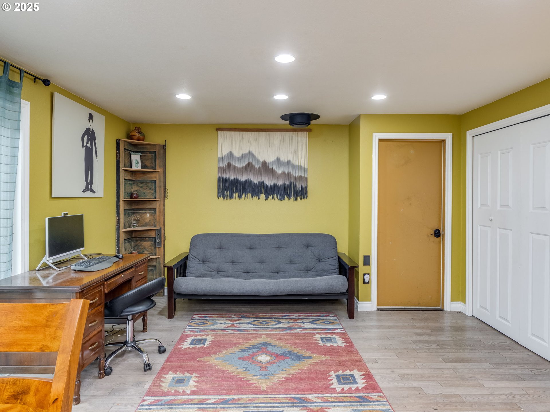 3106 Southwest Huber Street Portland, OR 97219 - Photo 20 of 45 Family Room