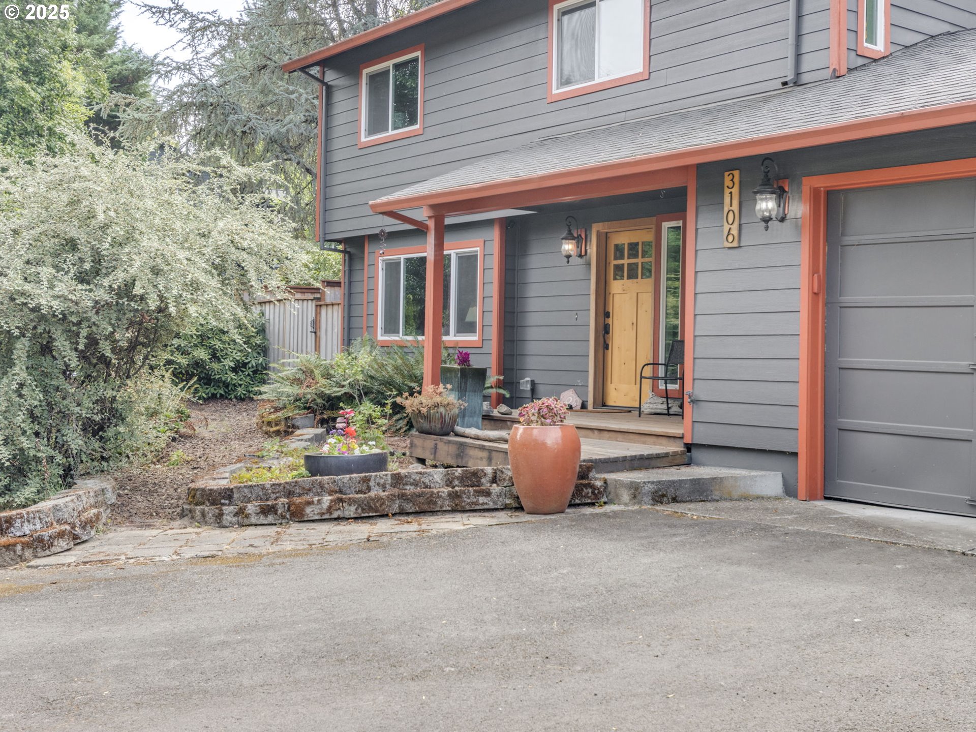 3106 Southwest Huber Street Portland, OR 97219 - Photo 6 of 45 Exterior