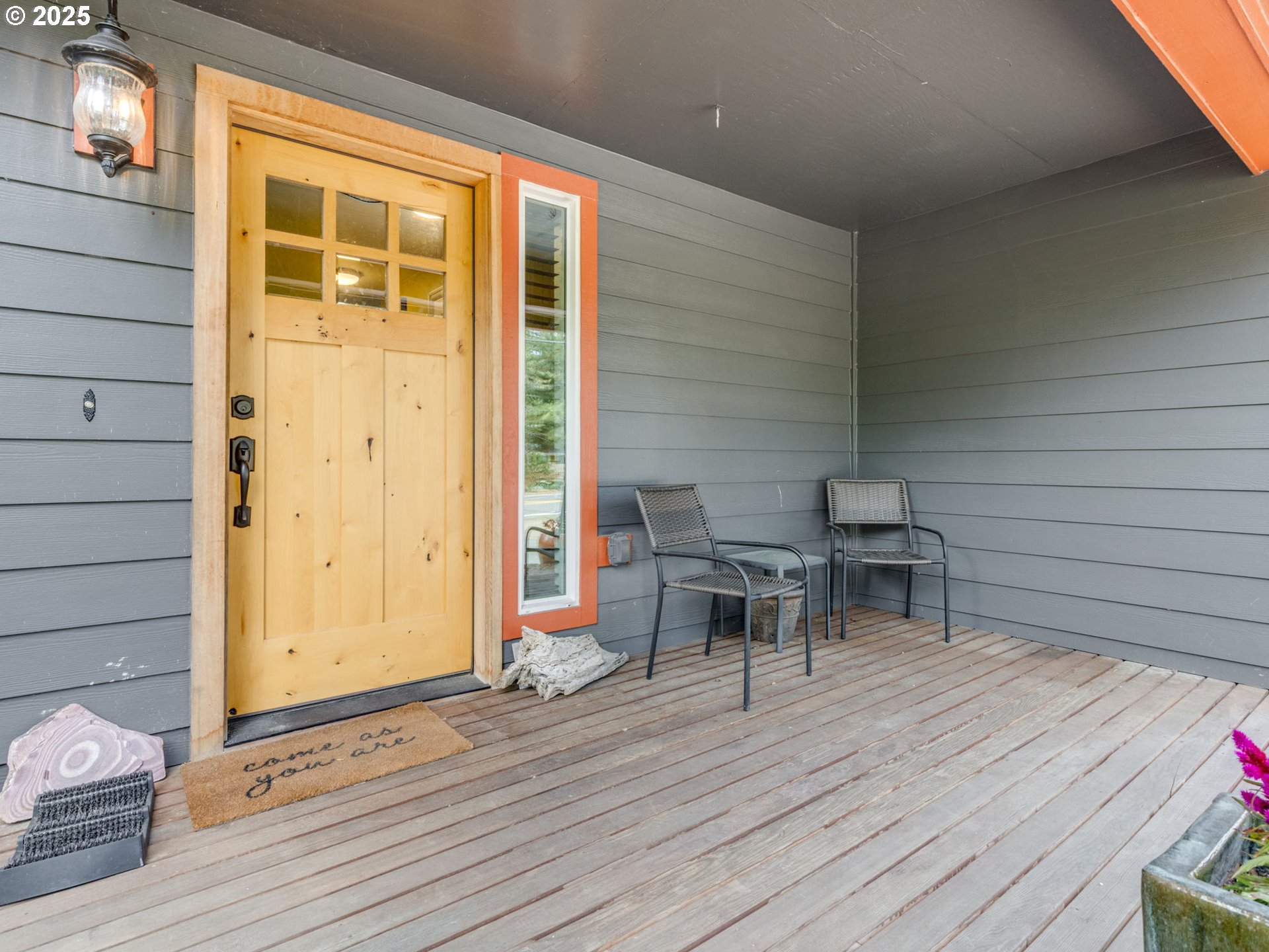 3106 Southwest Huber Street Portland, OR 97219 - Photo 8 of 45 Entrance/Foyer