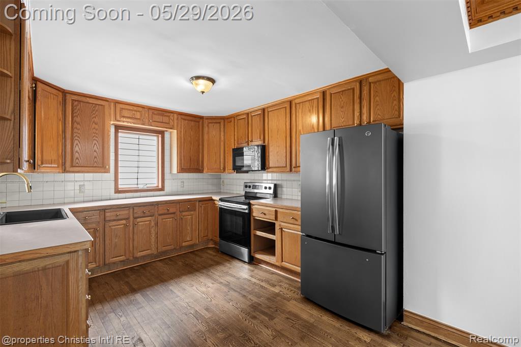 158 South Rawles Street Romeo, MI 48065 - Photo 16 of 53