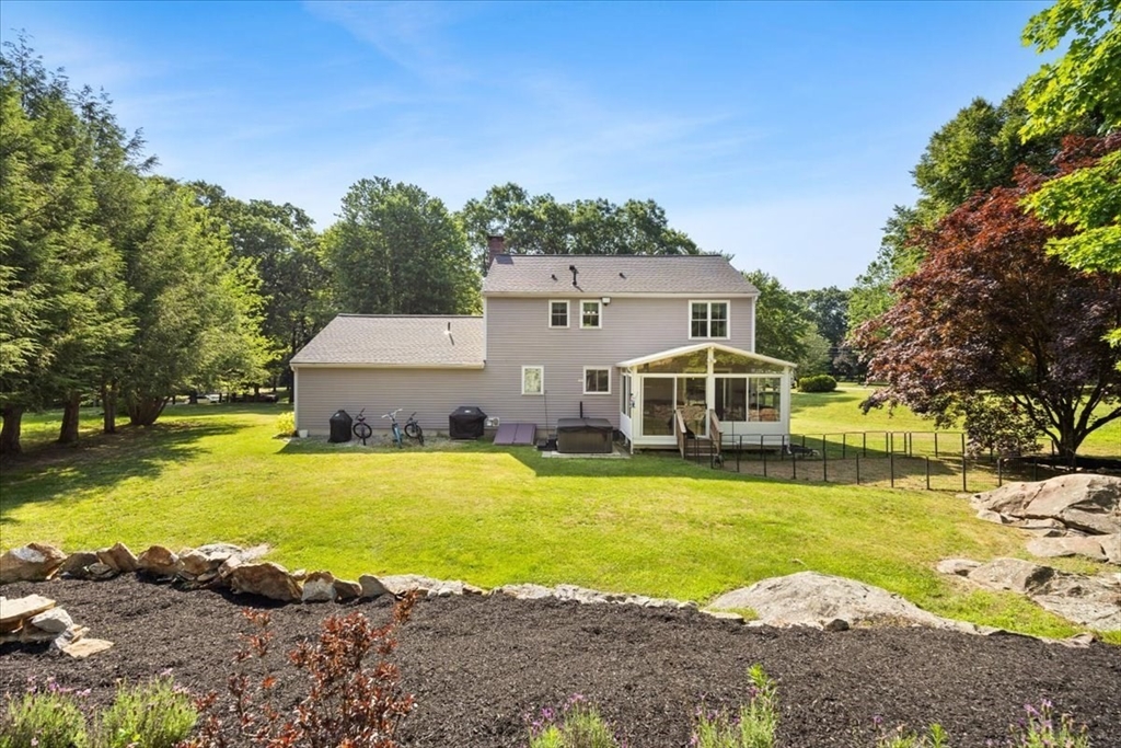 14 Cliff Road Bellingham, MA 02019 - Photo 31 of 40