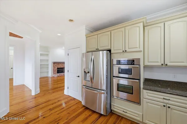 $380,000 | 242 Huntington Hollow, Brandon, MS 39047