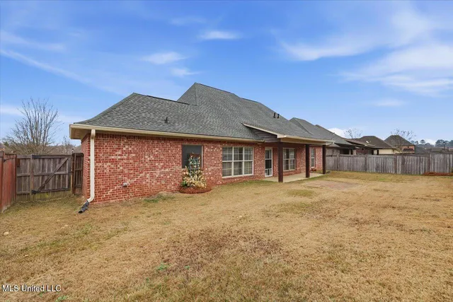 $395,000 | 242 Huntington Hollow, Brandon, MS 39047
