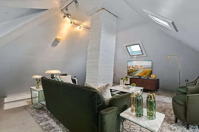 $289,000 | 126 Park Avenue, DeKalb, IL 60115