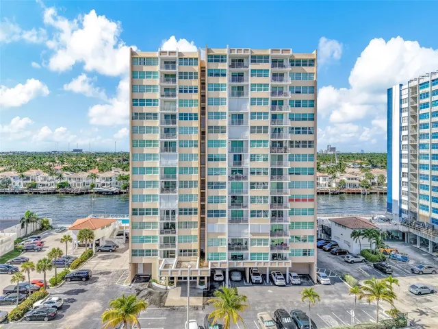 $300,000 | 1410 South Ocean Drive, Unit 1603, Hollywood, FL 33019
