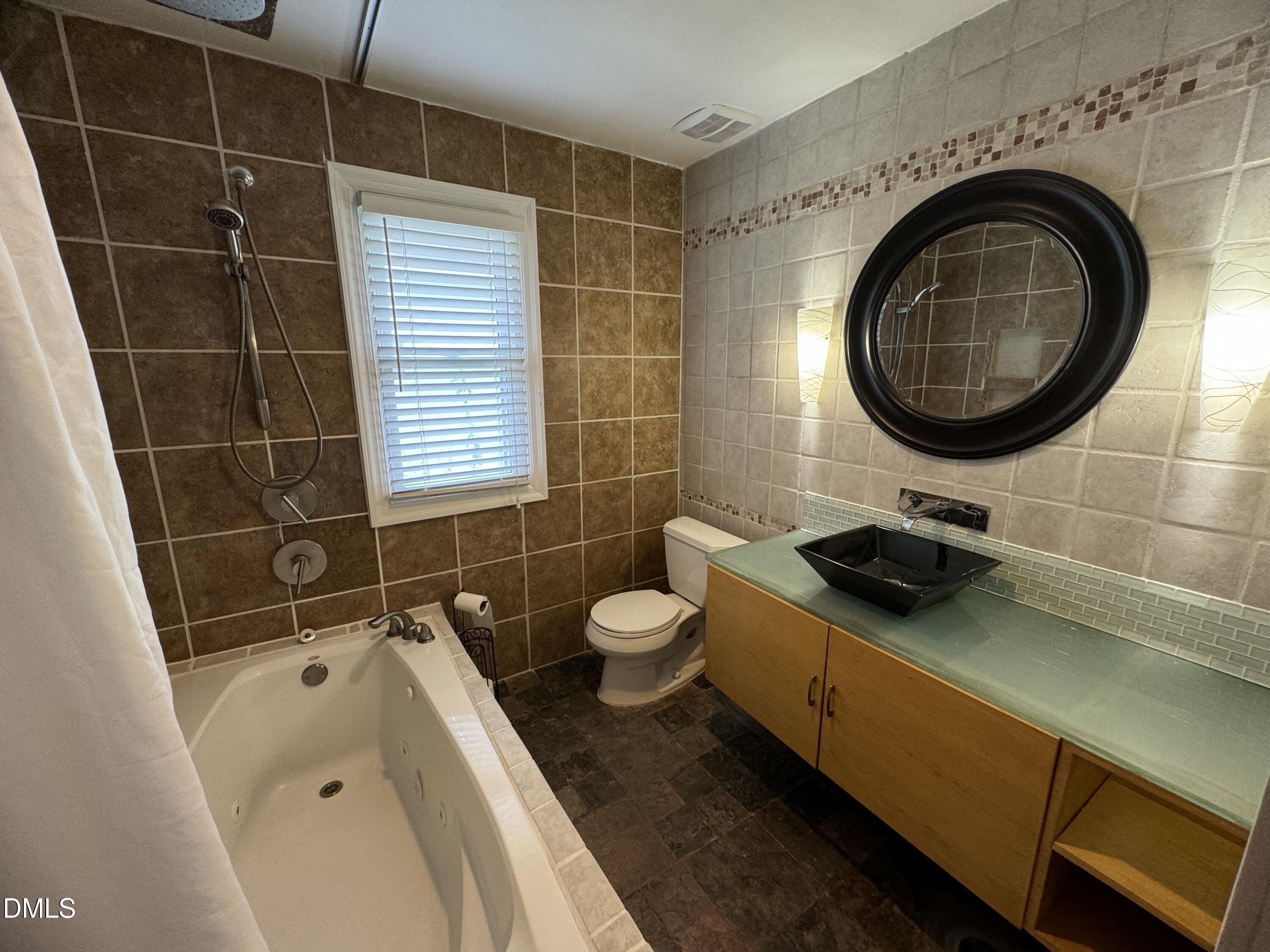 3129 Stanhope Avenue Raleigh, NC 27607 - Photo 5 of 10 IMG_4313