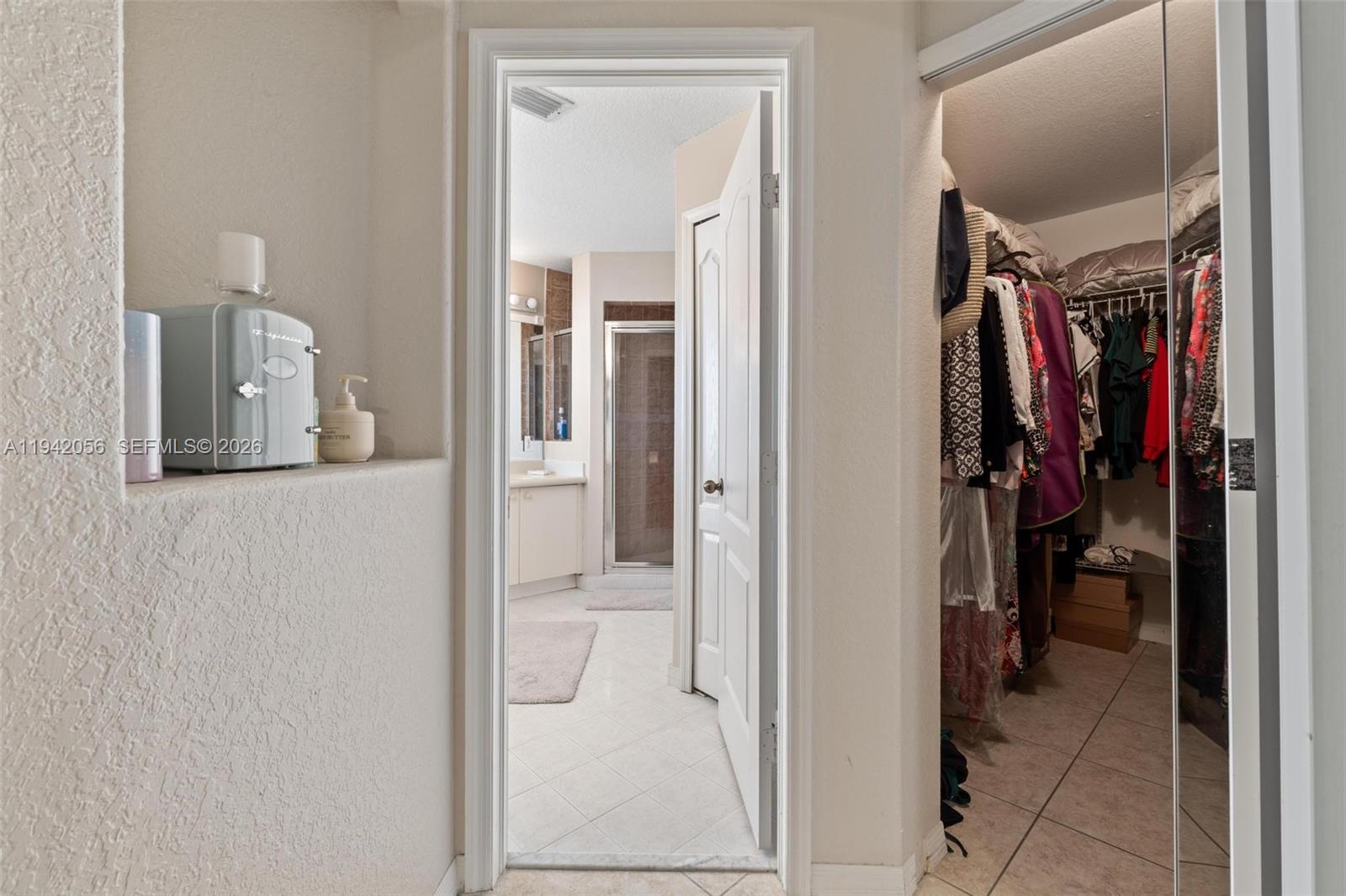 16301 Southwest 70th Street Miami, FL 33193 - Photo 30 of 56 a view of a walk in closet