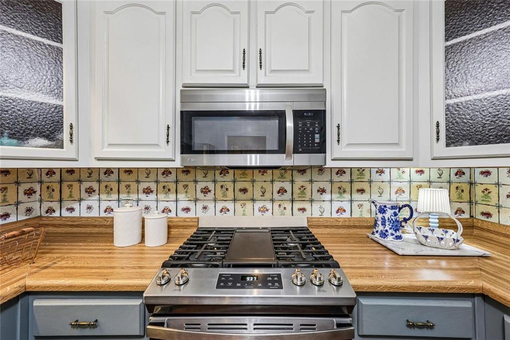 12160 Arnold Mill Road Roswell, GA 30075 - Photo 18 of 37