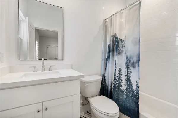 $4,200 | 802 Aurora Street, Houston, TX 77009