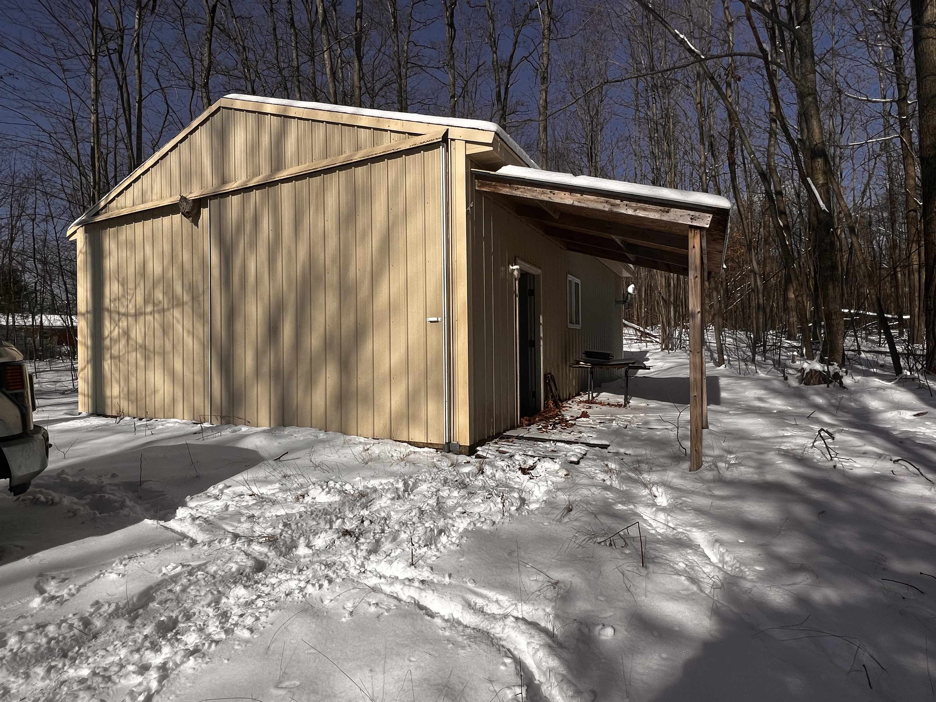 4286 Jay Woods Road Harrison, MI 48625 - Photo 19 of 28 Gallery Image 19