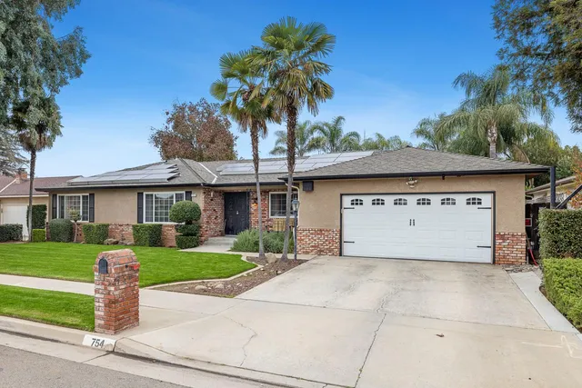 $510,000 | 754 East Spruce Avenue, Fresno, CA 93720