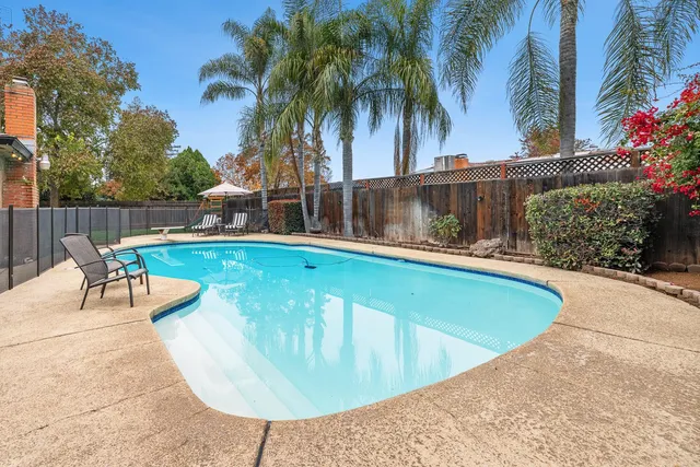 $510,000 | 754 East Spruce Avenue, Fresno, CA 93720