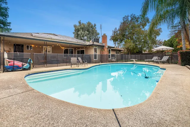 $510,000 | 754 East Spruce Avenue, Fresno, CA 93720