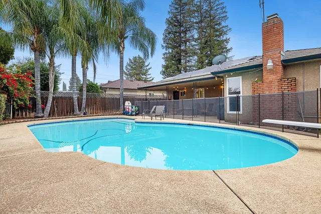 $510,000 | 754 East Spruce Avenue, Fresno, CA 93720