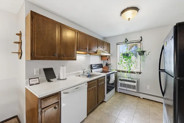 $159,450 | 82 South Maple Street, Unit 33, Westfield, MA 01085