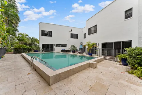 $6,200,000 | 1121 Bel Air Drive, Highland Beach, FL 33487